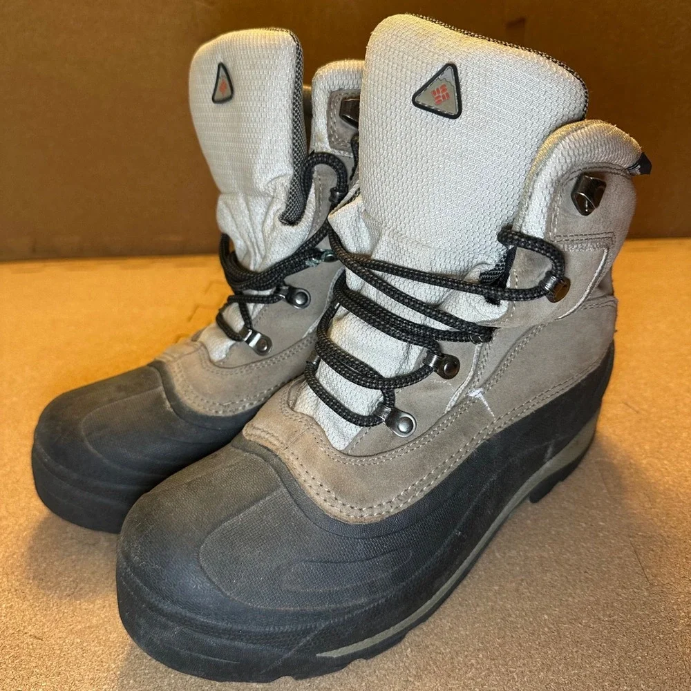 Columbia Cascadian Summit Boots Womens 9.5 Gray BL1168-925 Hiking Winter Snow